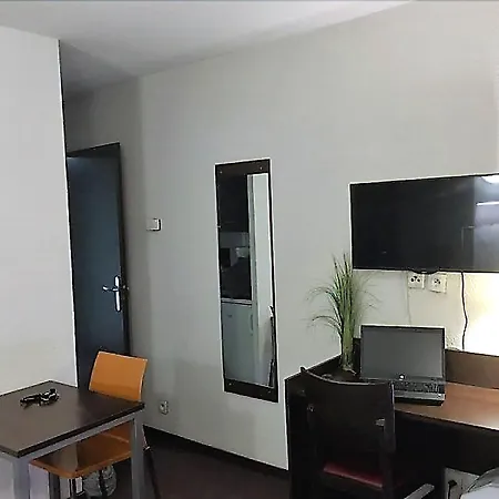 מלון דירות Appartea Alpexpo 2*