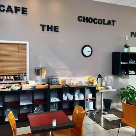 格勒诺布尔阿乐皮斯普公寓式酒店 2* 格勒诺布尔