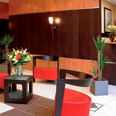 格勒诺布尔阿乐皮斯普公寓式酒店 2* 格勒诺布尔